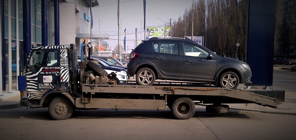 Дим з-під капота - згорів паливний фільтр Logan/Sandero/SS 1,5 дизель 1