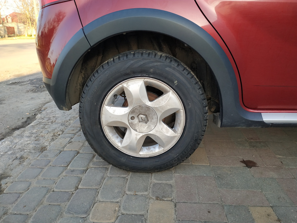 Встановив літню гуму 205/65/15 3
