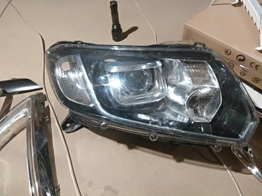 KOITO bi led in sandero II 3