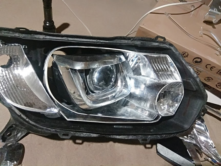 KOITO bi led in sandero II 5