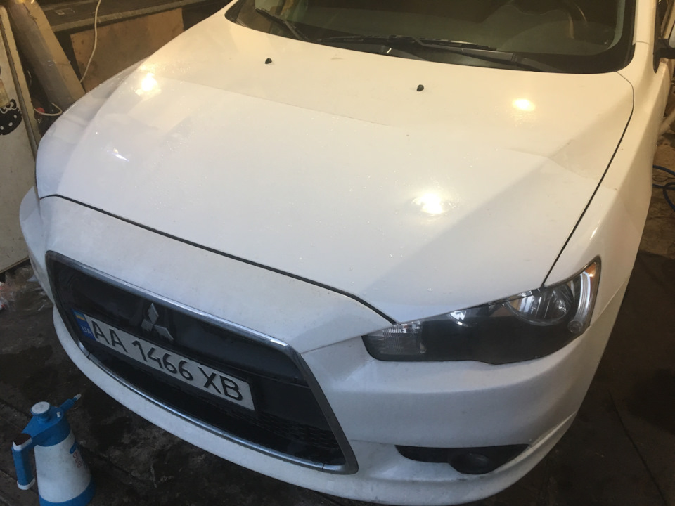 Lancer X наближений до Evo 3