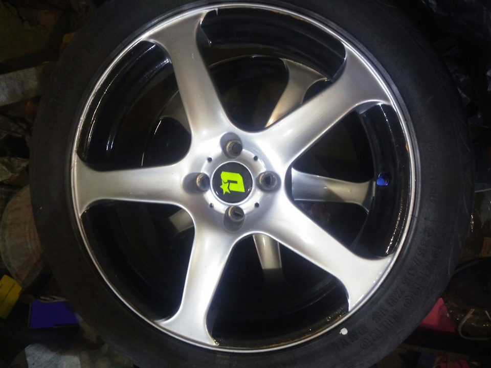 Продаю терміново r18 4