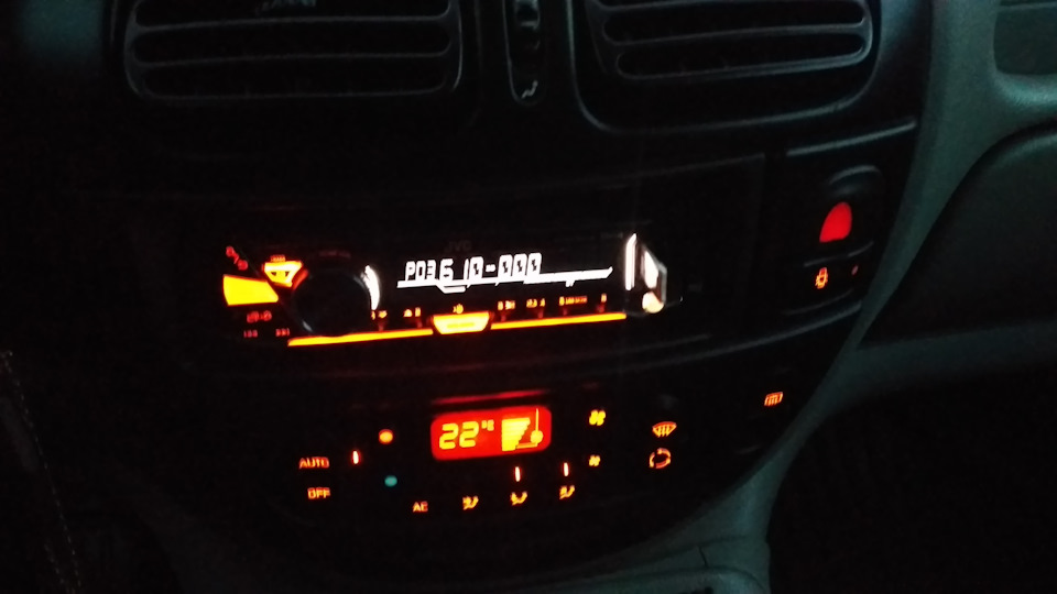 Автомагнітола JVC KD-X135 3