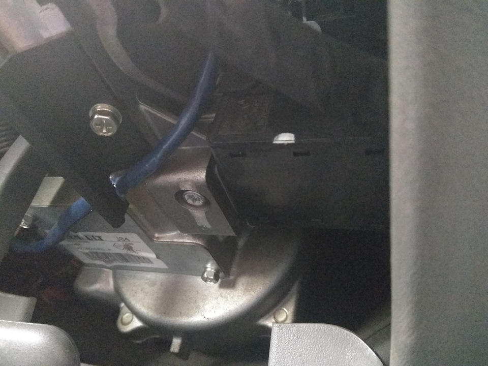 Turn steering wheel + start 3