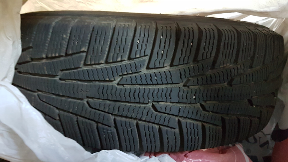 Шукаю пару своїм зимовим Nokian Nordman RS2 195/65/R15 95R XL 1