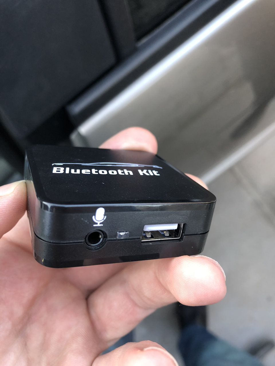 Встановив bluetooth kit для музики та гучного зв'язку 4