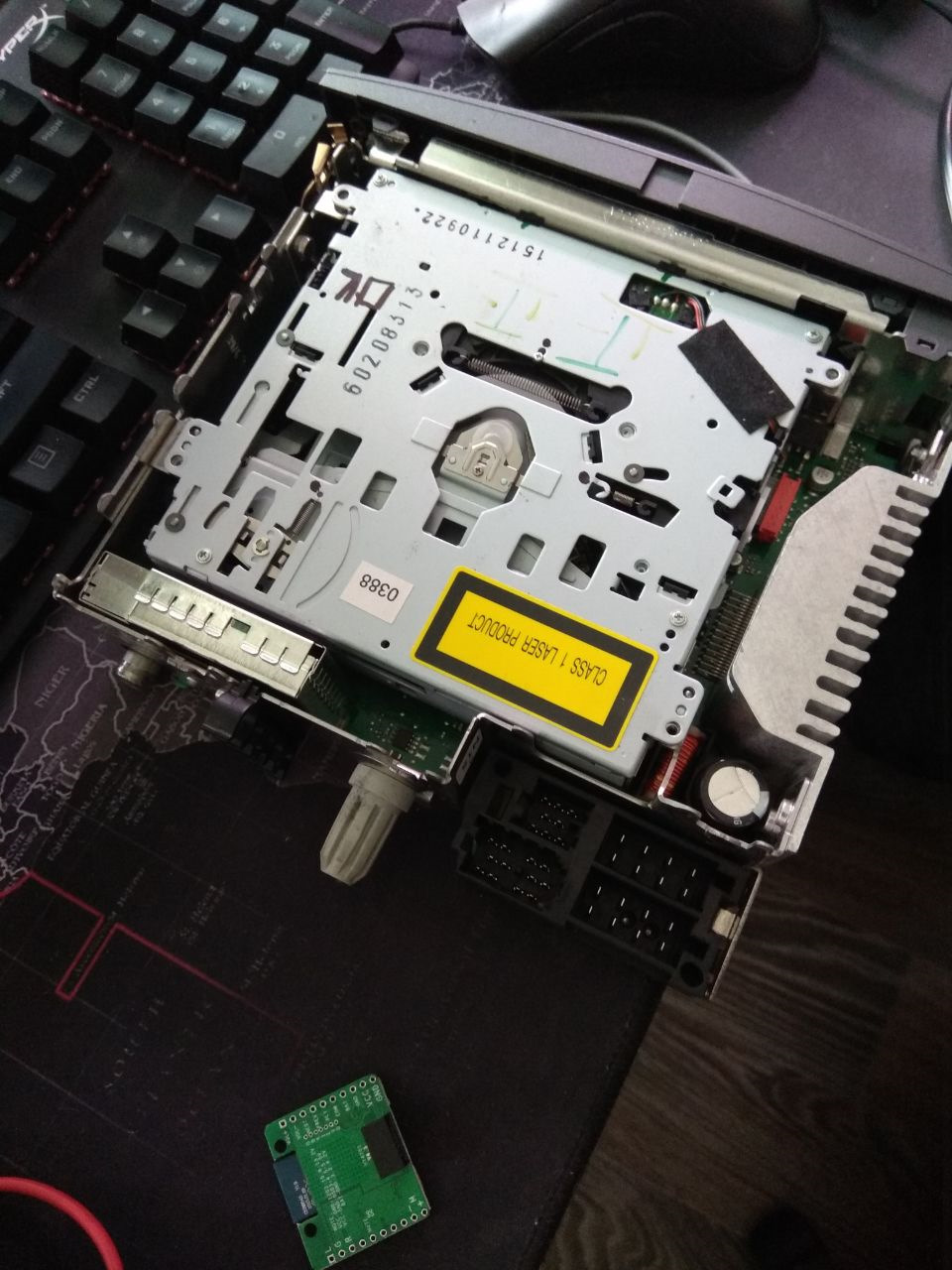 AUX в Жабу Mini-Jack - 3.5 мм або Bluetooth 1