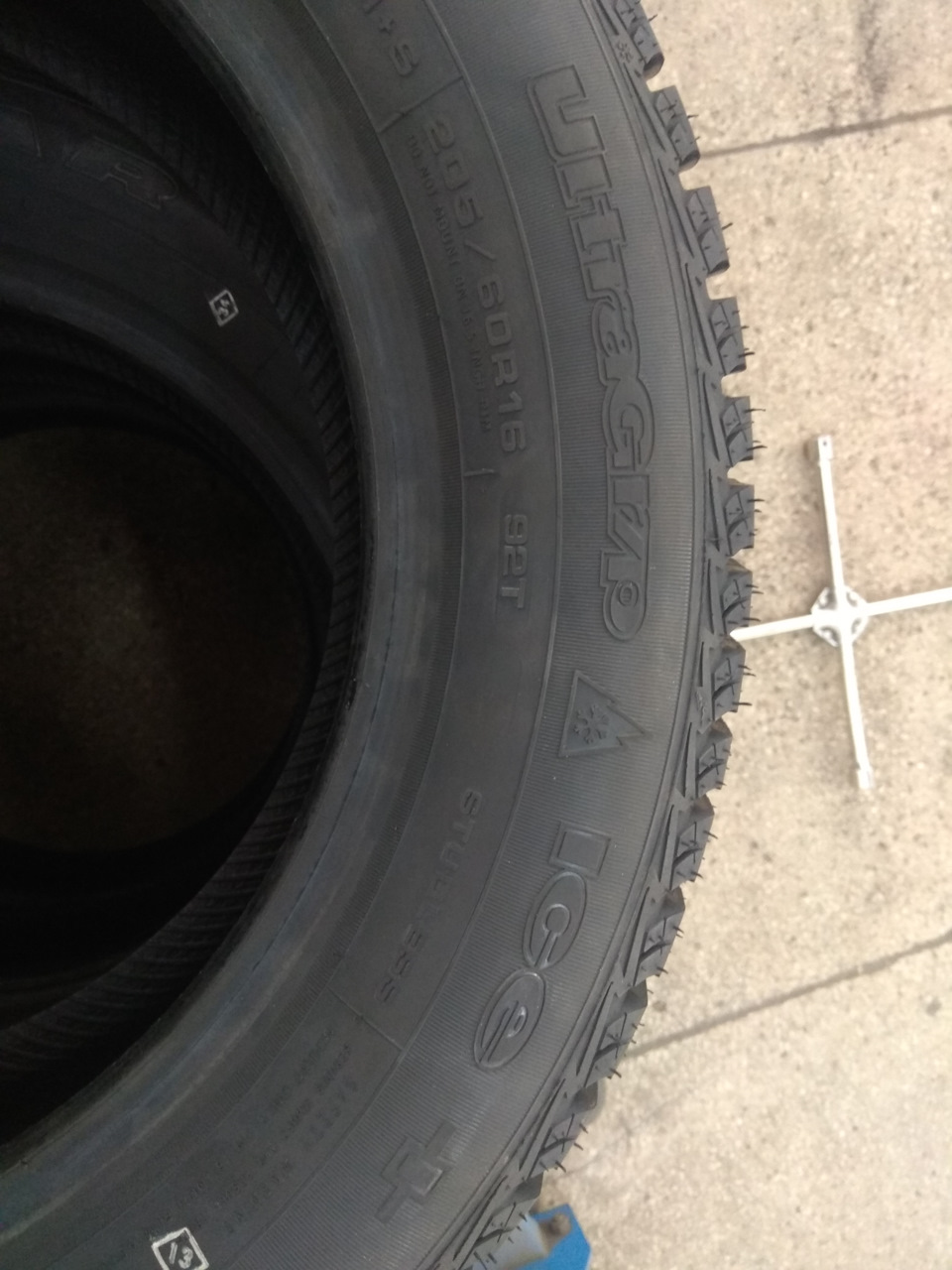 Готуй сани влітку ... Goodyear Ultragrip ICE + 4