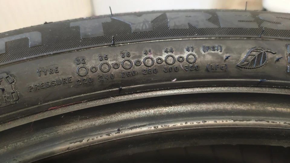 Зимова шина Nokian WR SNOWPROOF 195/55 R20 95H