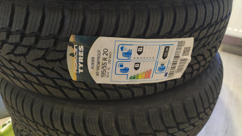 Зимова шина Nokian WR SNOWPROOF 195/55 R20 95H 3