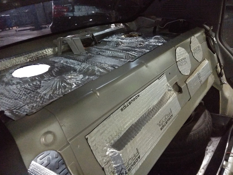 Встановлення овалів на задню полицю (трохи по-варварськи) 2