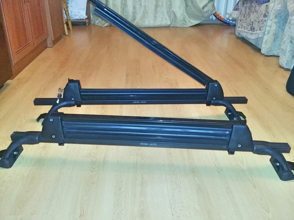 Багажник на гладкий дах Desna-Auto та кріплення для 5-ти пар лиж Amos Ski Lock 5