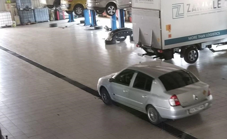 Коробка та куліса КПП, зчеплення, АКБ