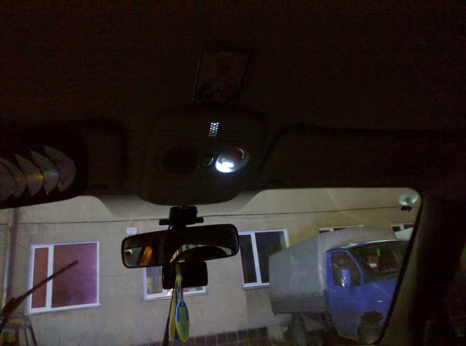 LED підсвічування номерного знака та салону 4