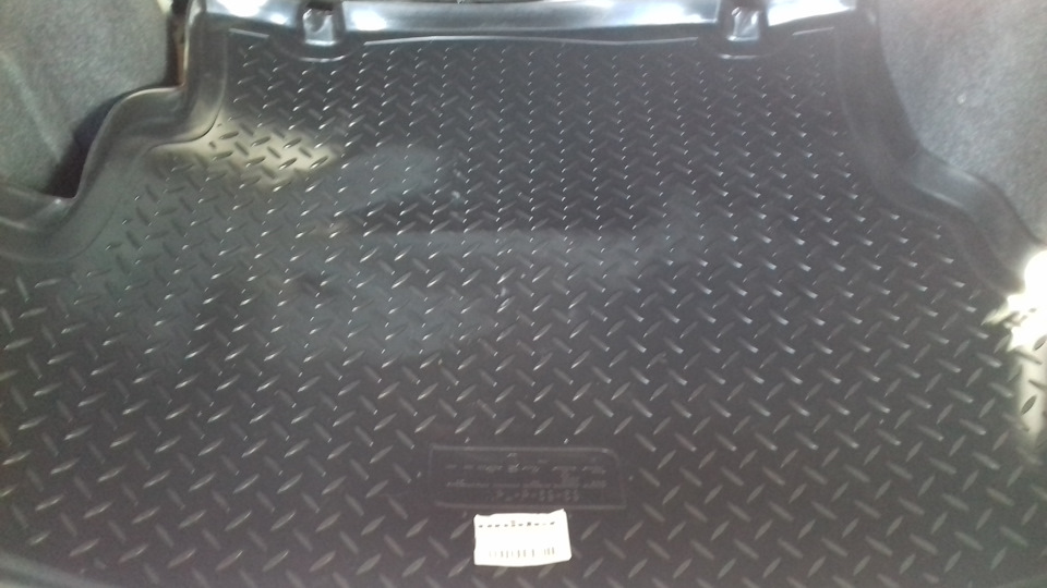 Килимок в багажник для Renault Symbol '08-12//Norplast 2