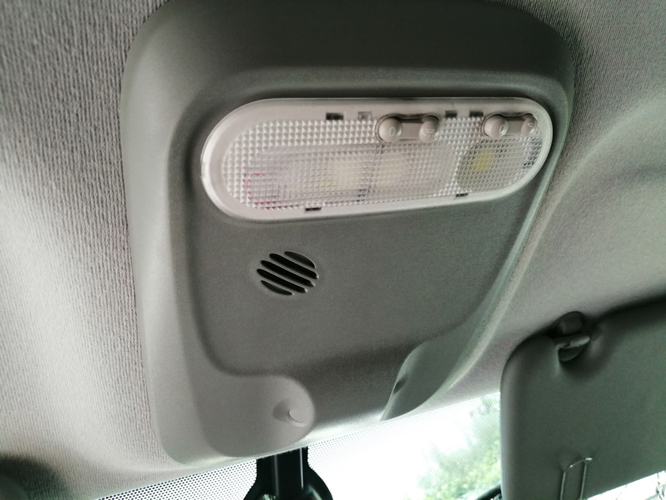 Зняття стелі та шумотеплоізоляція Renault Trafic 4