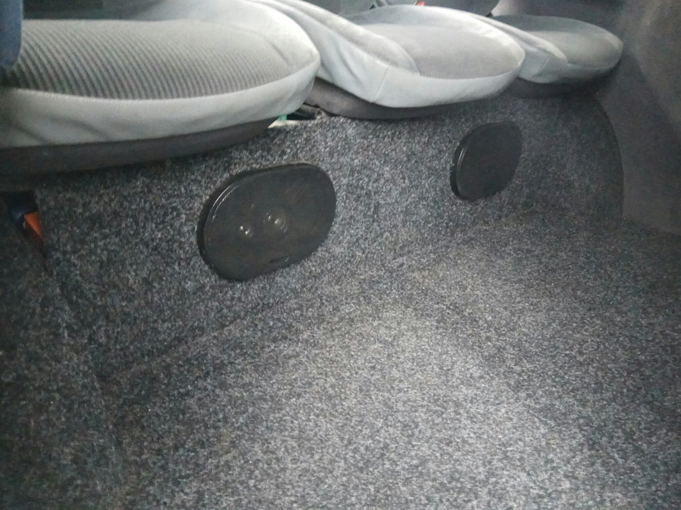 Тил: овал Alphard 1