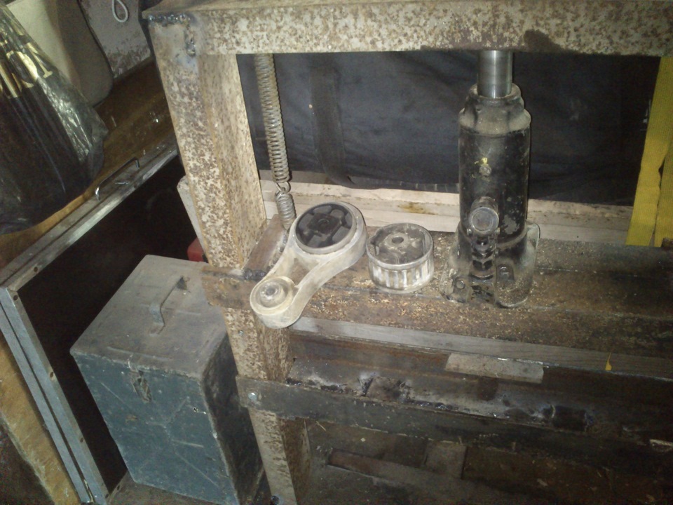 заміна саленблока нижньої вісімки 1
