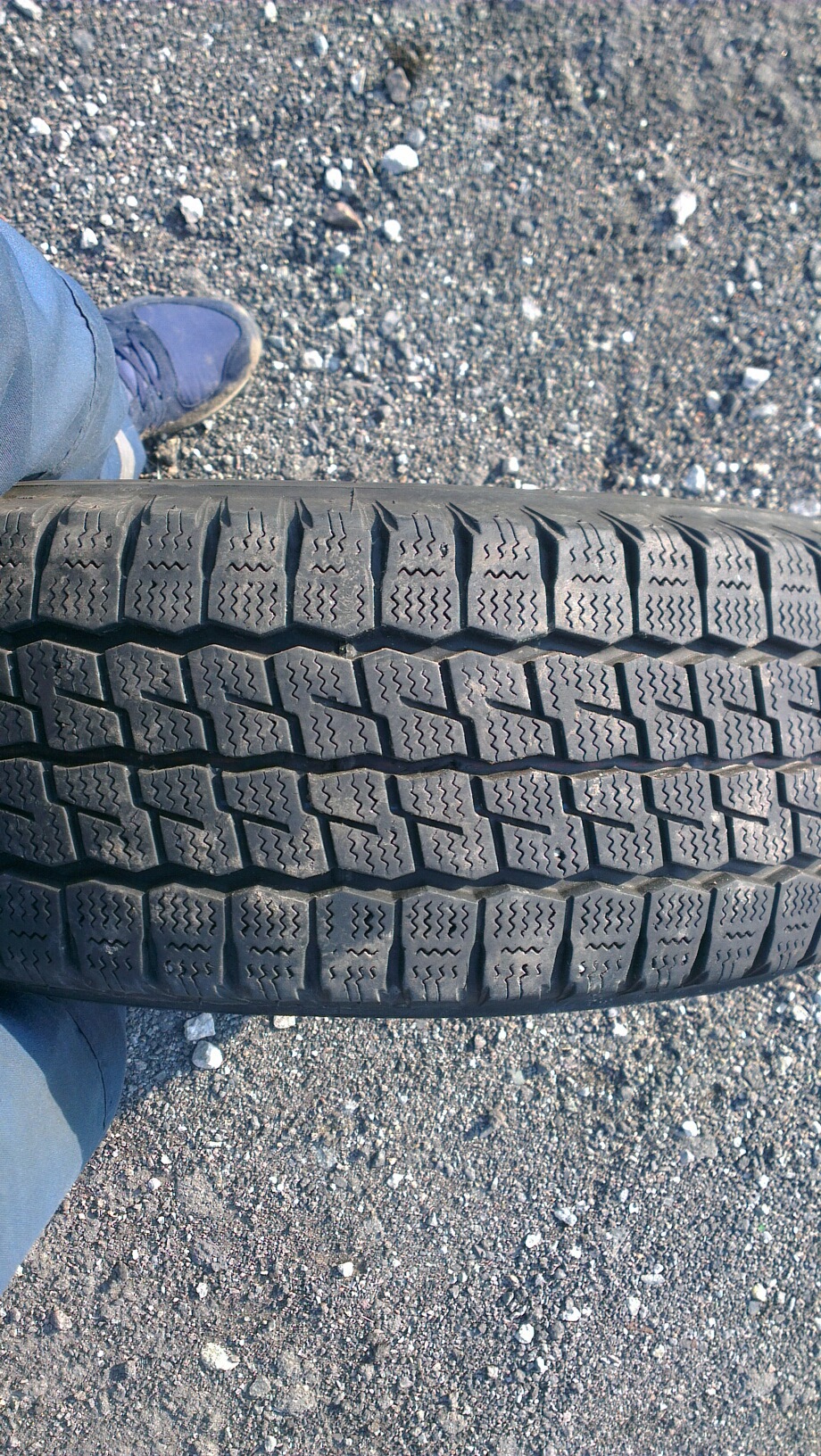 Куплю бу шину Firestone Vanhawk Winter 205/65 R16C зима 1
