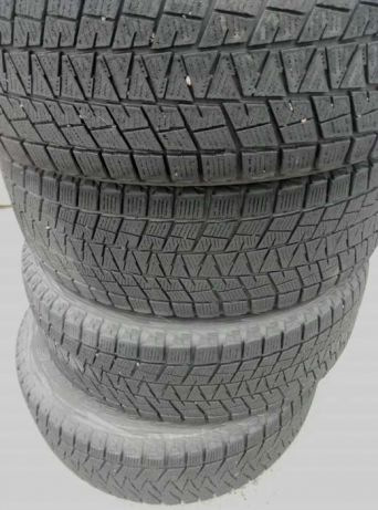 Продам шини: Bridgestone Blizzak DM-V1 215/65 r16 5