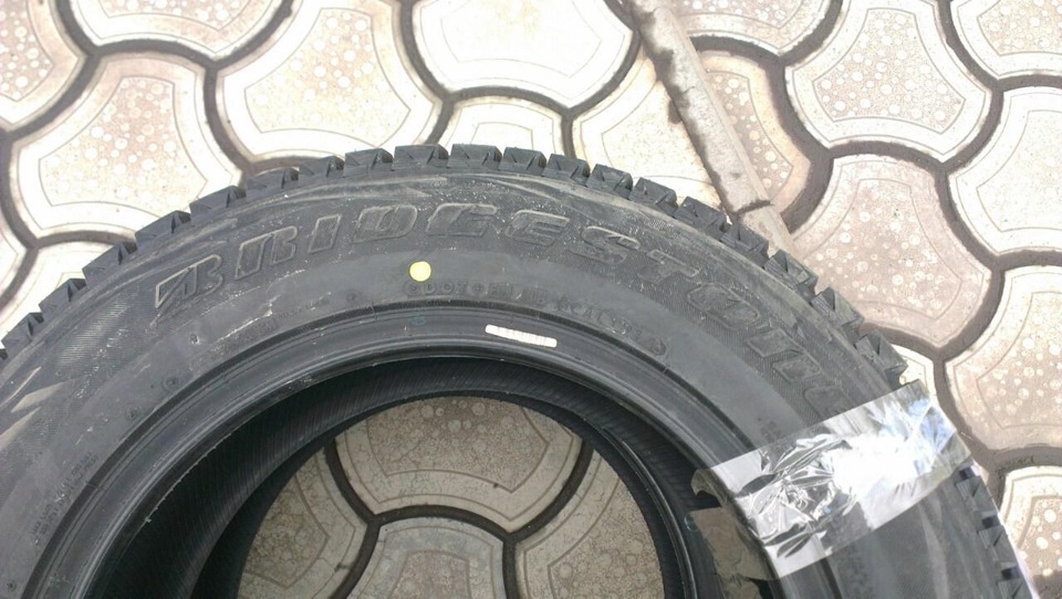 Шини на зиму Bridgestone Blizzak DM-V1 215/65r16 2
