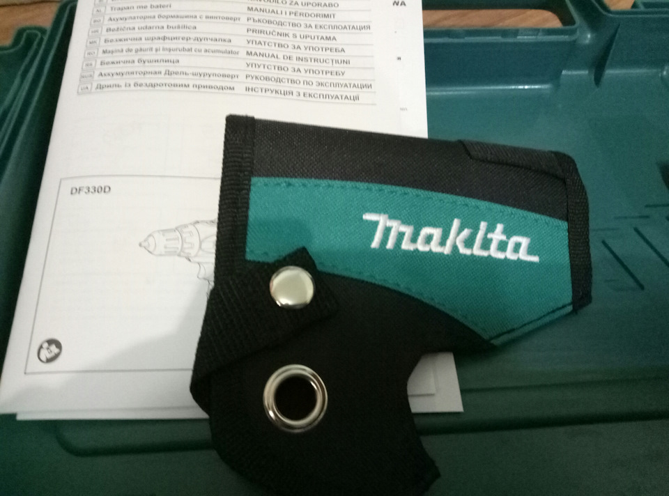 Шуруповерт Makita 3