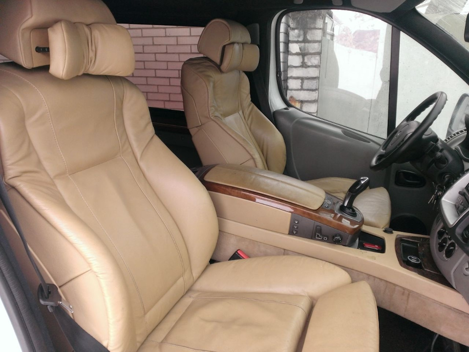 Салон BMW 2