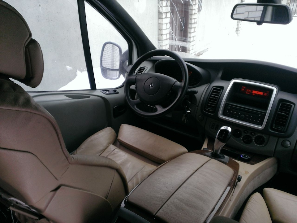 Салон BMW 3