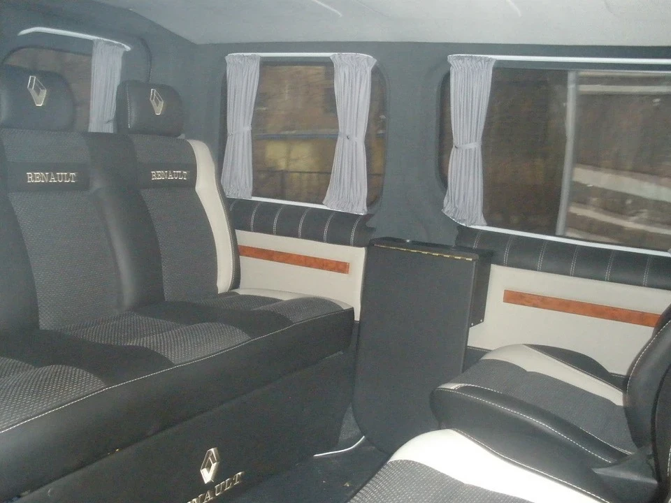 Переробив авто в пасажир