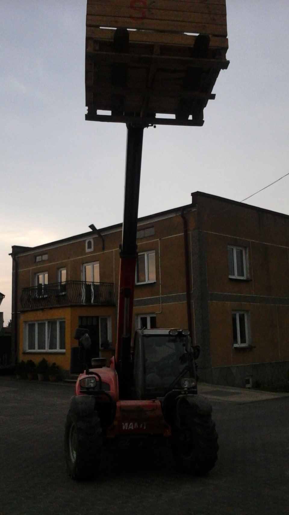 MANITOU 4