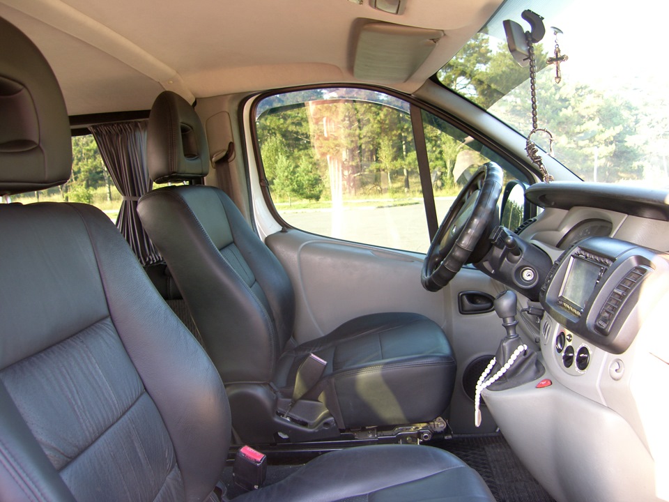 Сидіння з Mitsubishi Pajero 2