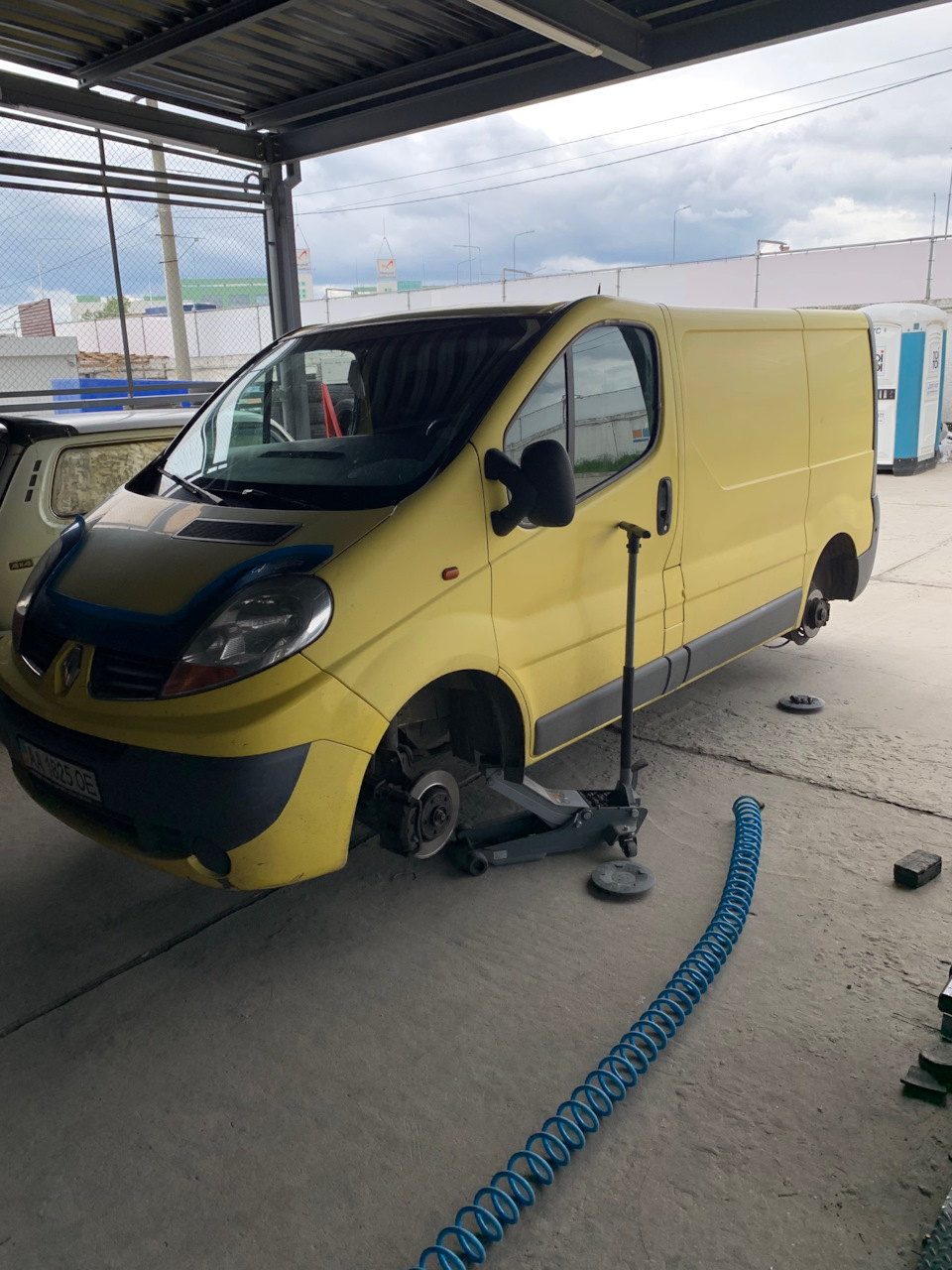 Знову їдемо прямо. Куплена пара нових коліс. 2