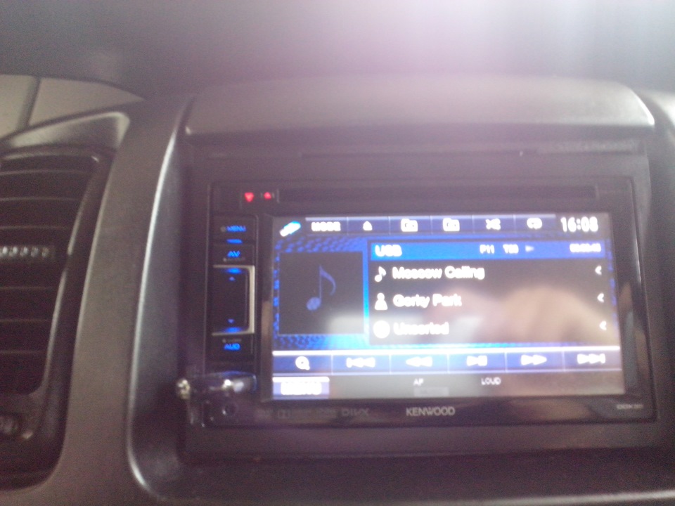 Поставивши таку магнітолу kenwood ddx 35 4