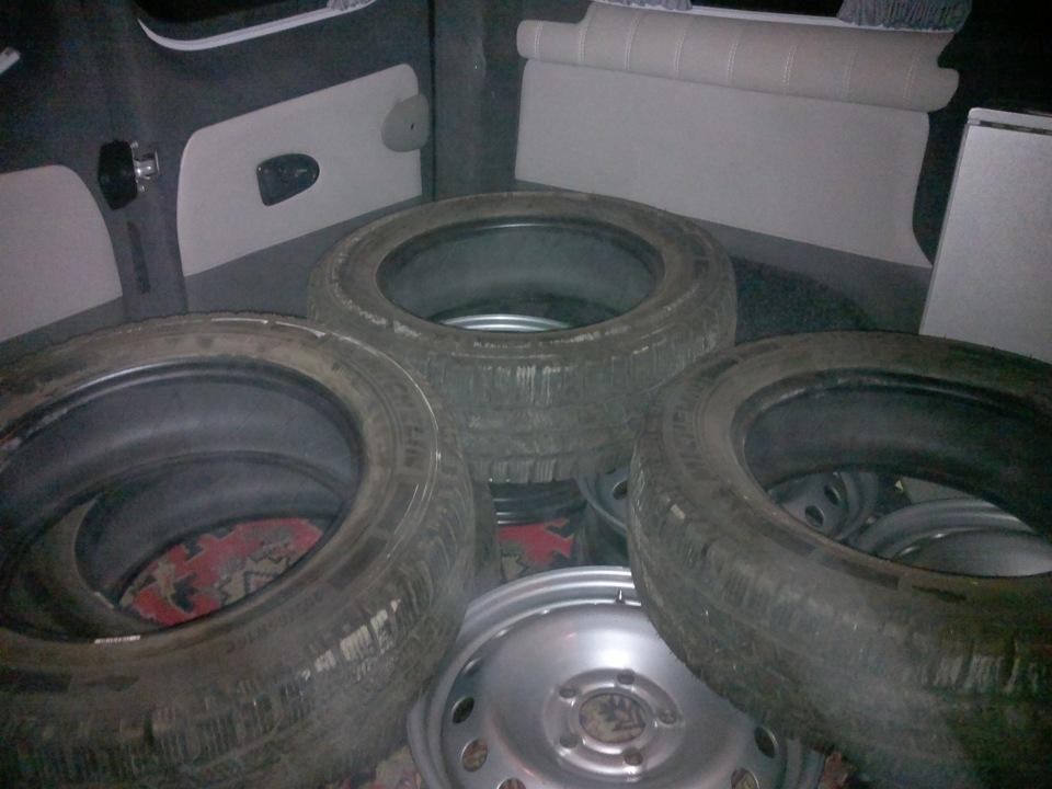 205/60 R16 Michelin Alpin 1