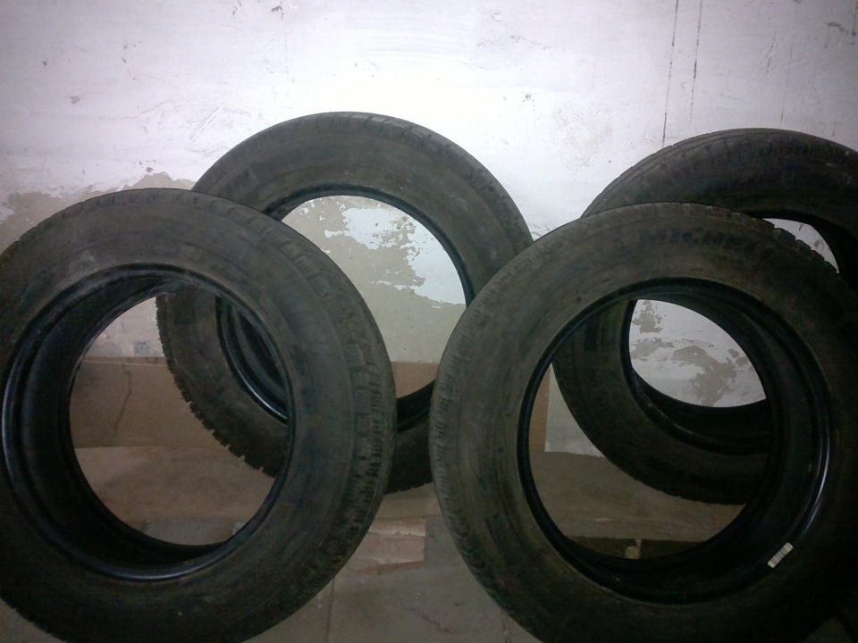 205/60 R16 Michelin Alpin 2