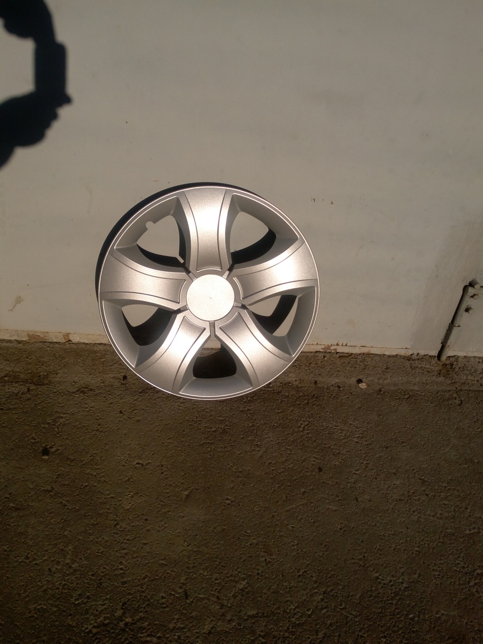 Ковпаки R16 + наклейки Renault 3