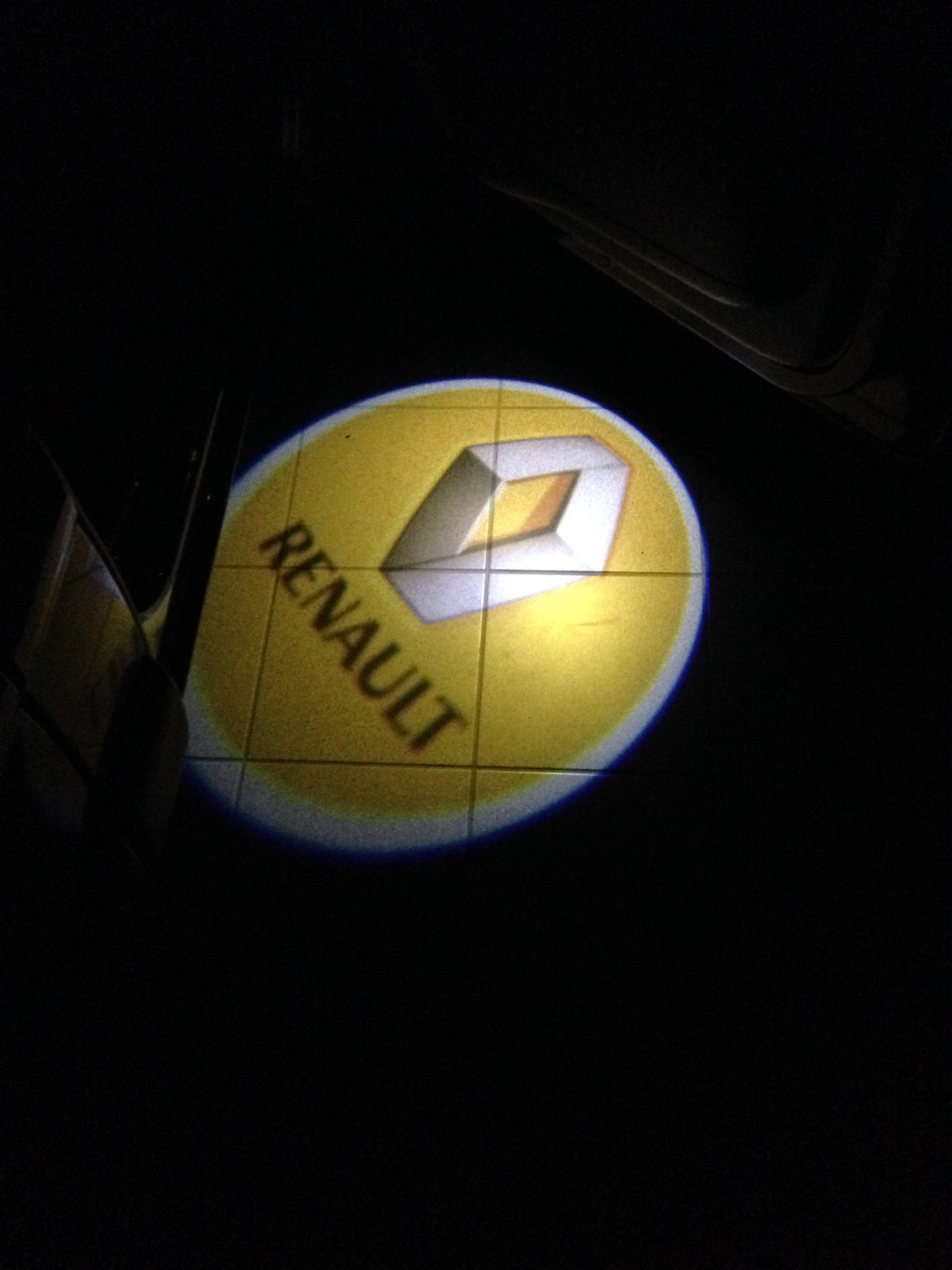 Globex Shadow Light Renault 2