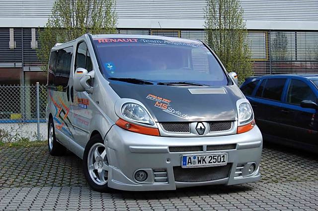 І ще не велика порція фотографій Renault Trafic... 4
