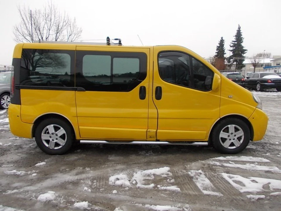 І ще не велика порція фотографій Renault Trafic...