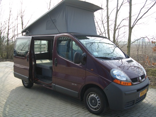 Renault Trafic Camping bus 1