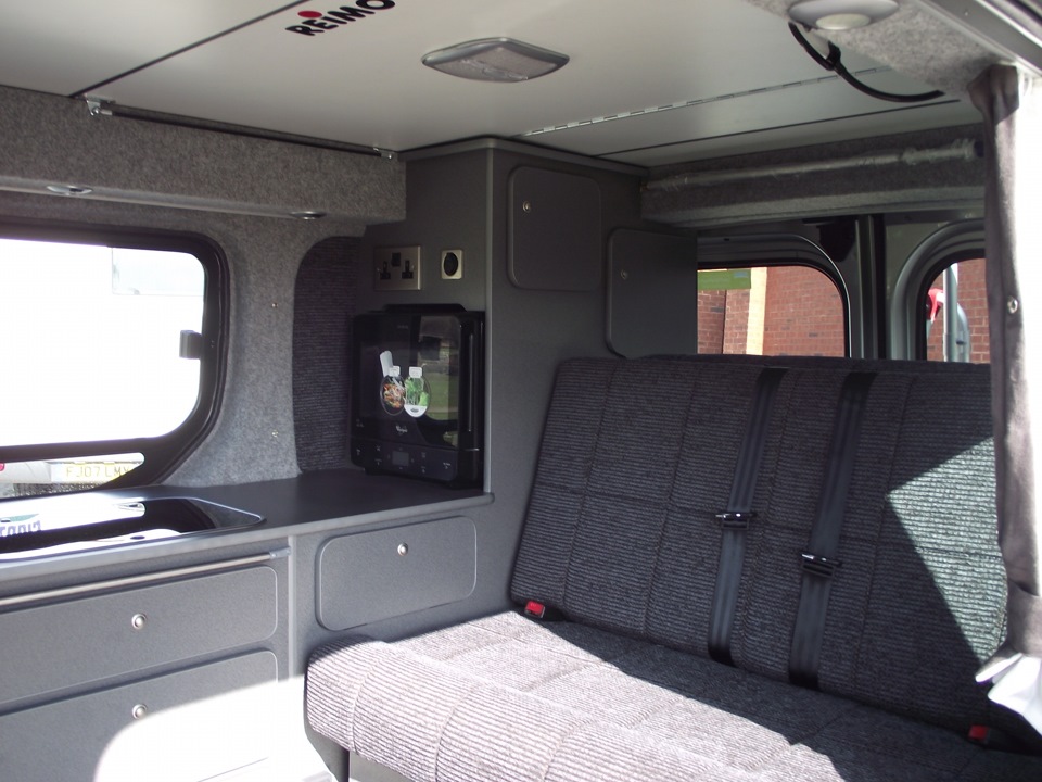 Renault Trafic Camping bus 4