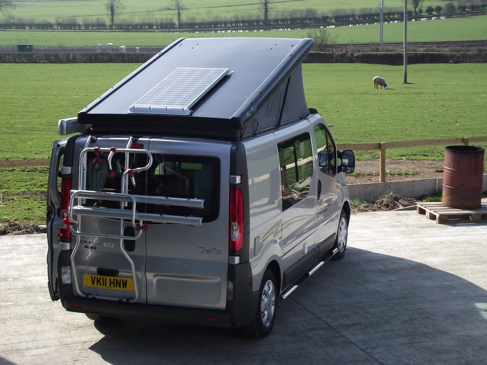 Renault Trafic Camping bus 1