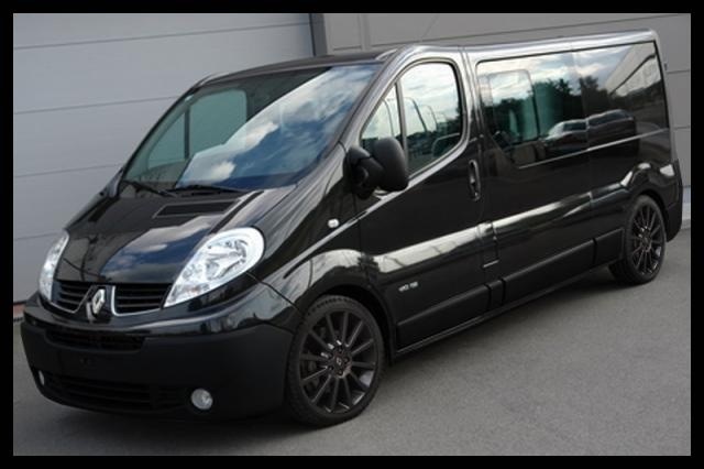 Свіжа порція фотографій Renault Trafic 2