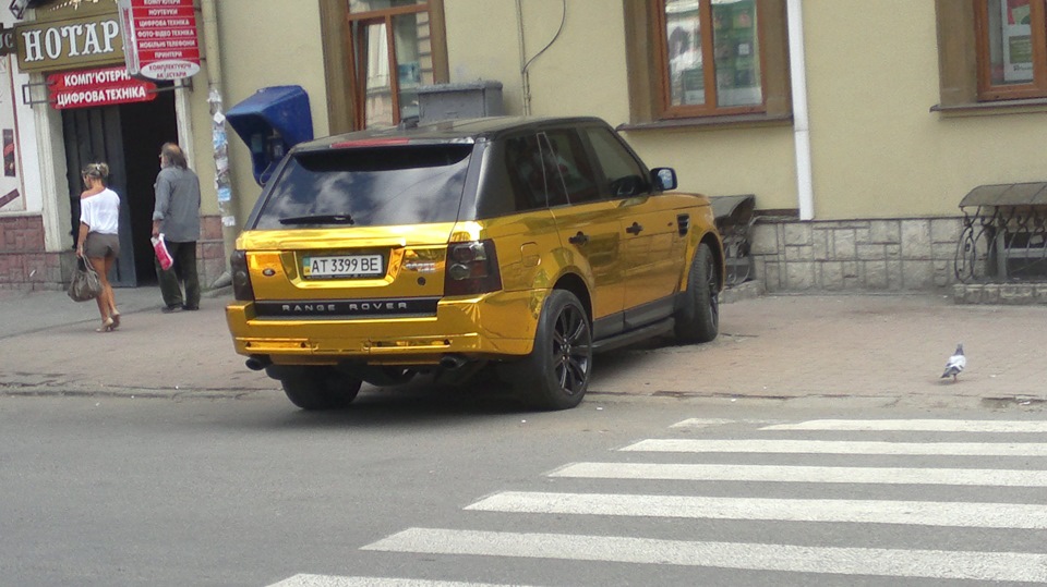 RANGE ROVER 1