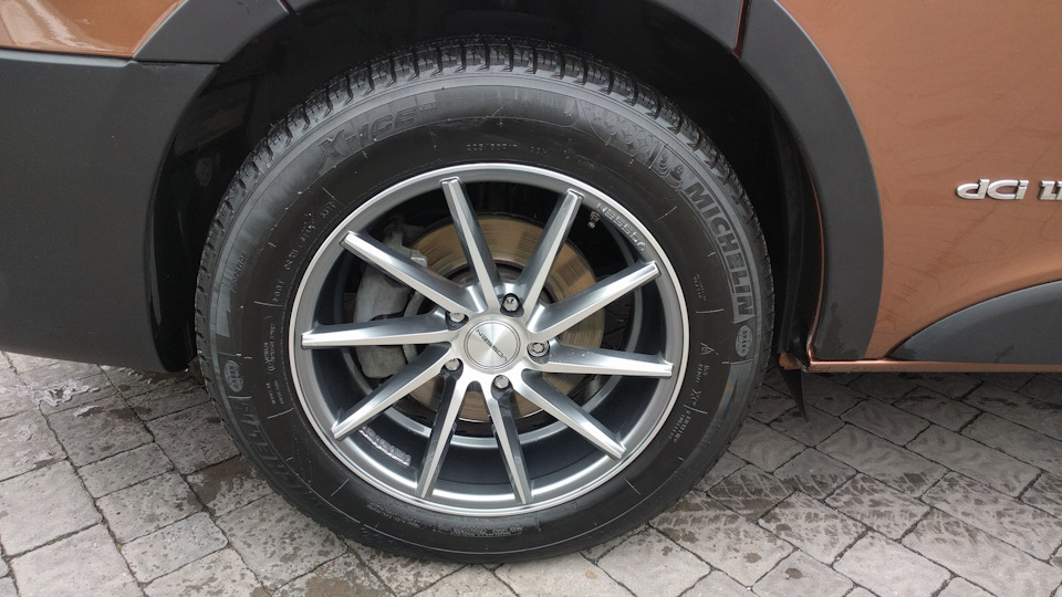 Диски Vossen на Renault Trafik 3 3