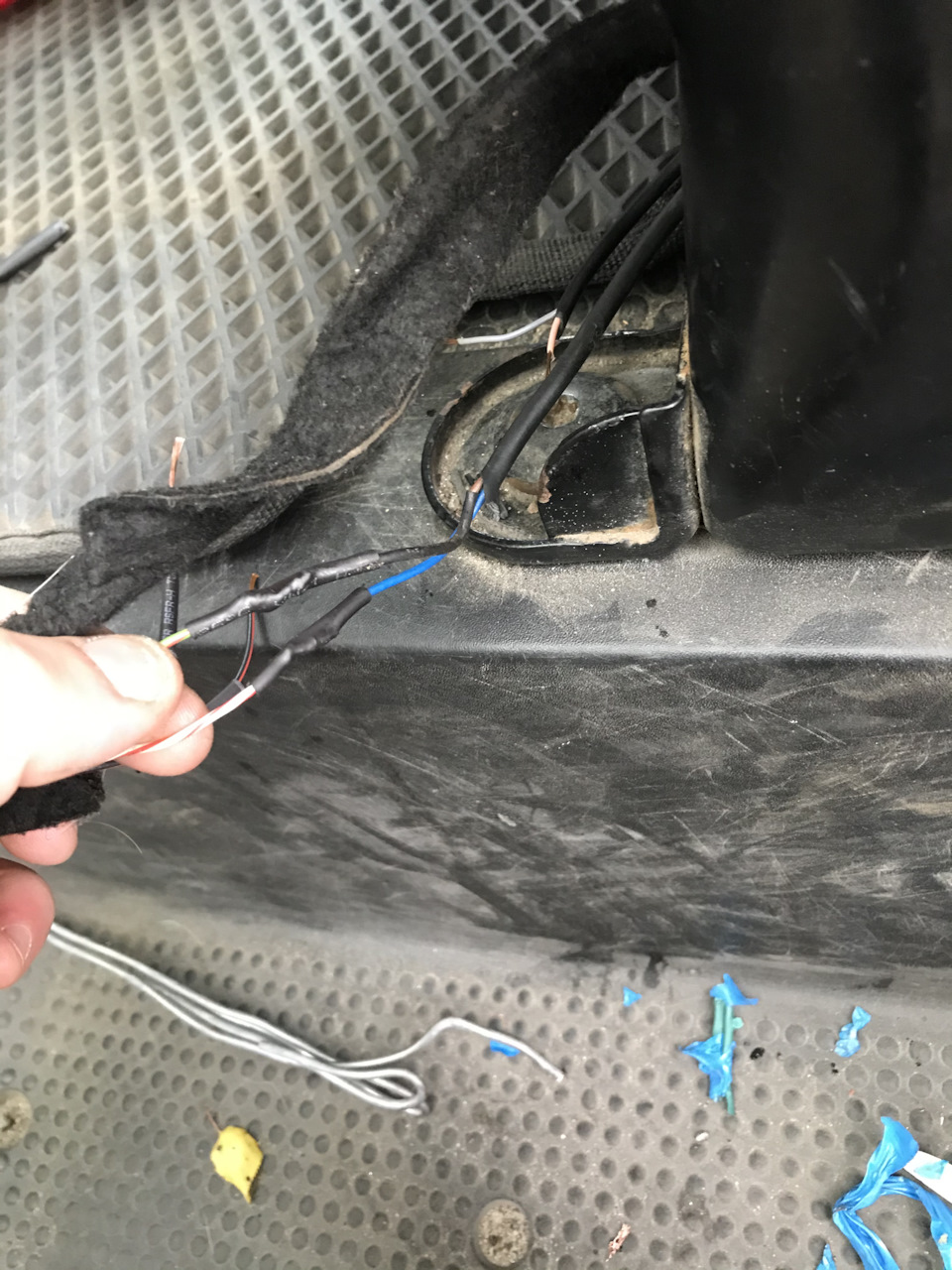 Горить SERV і Подушка Air Bag Рено Трафік 4