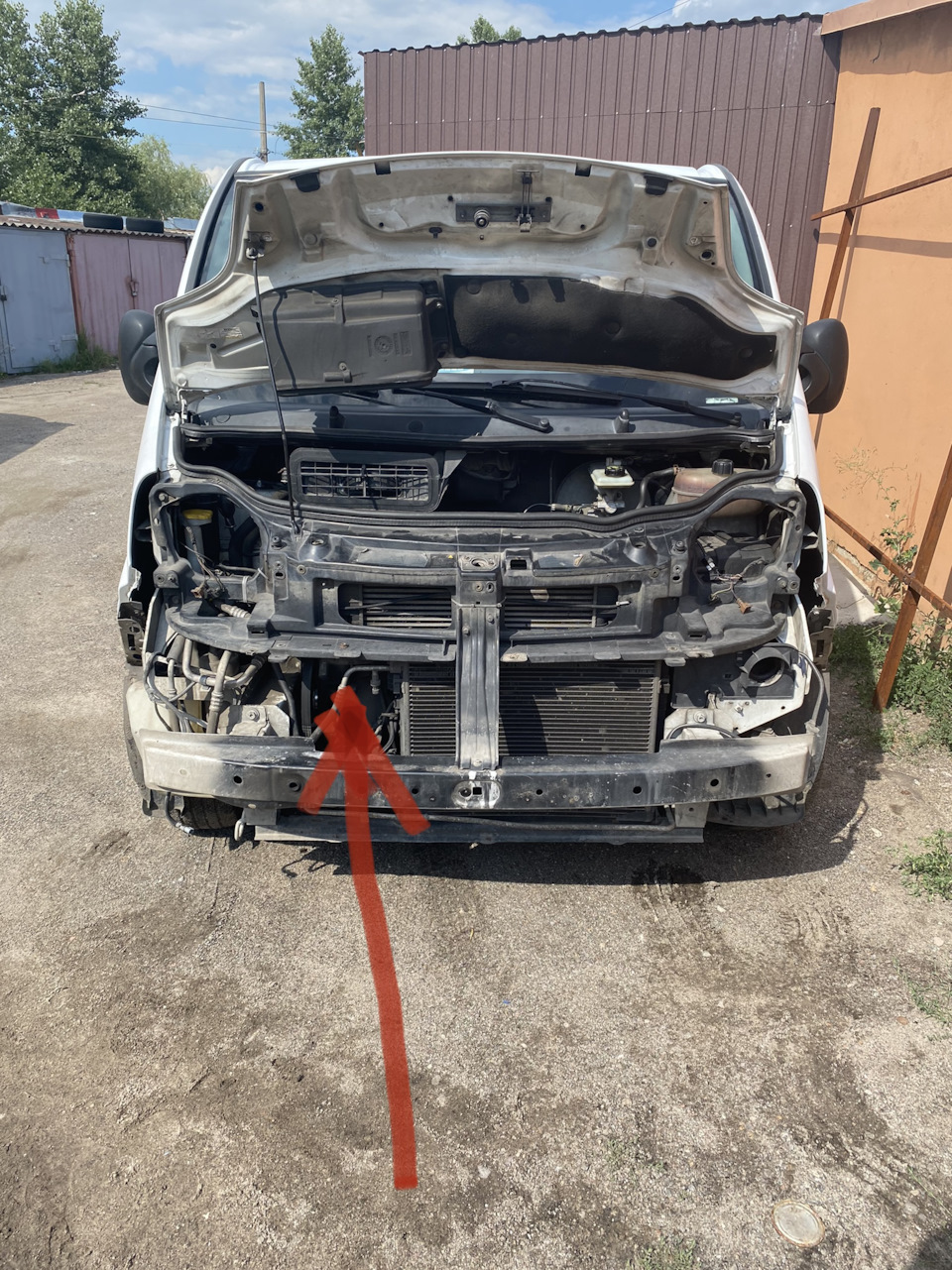 Загорілися лампочки SERV, ABS, AIRBAG, при натисканні на газ спалахує STOP, ( ! ), АКБ/Як зняти генератор / Рено Трафік 1.9 4