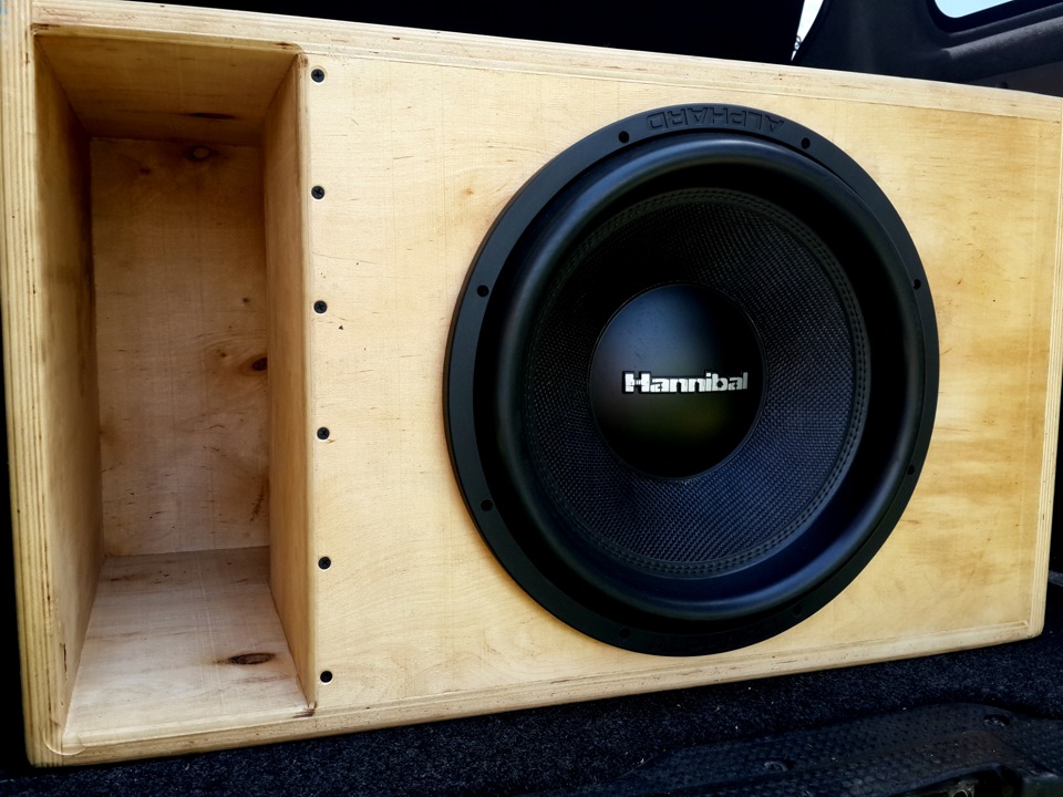 Alphard Hannibal HL-15X 3