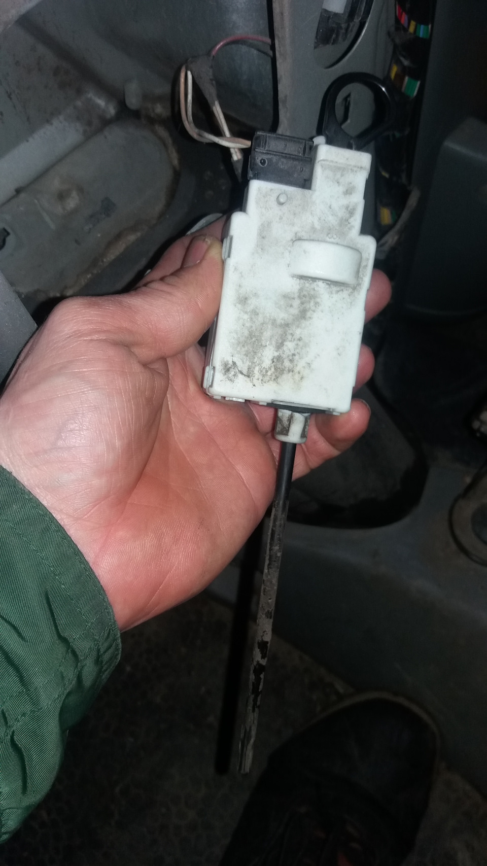 Кришка паливного бака під замком 🖒🔐 4