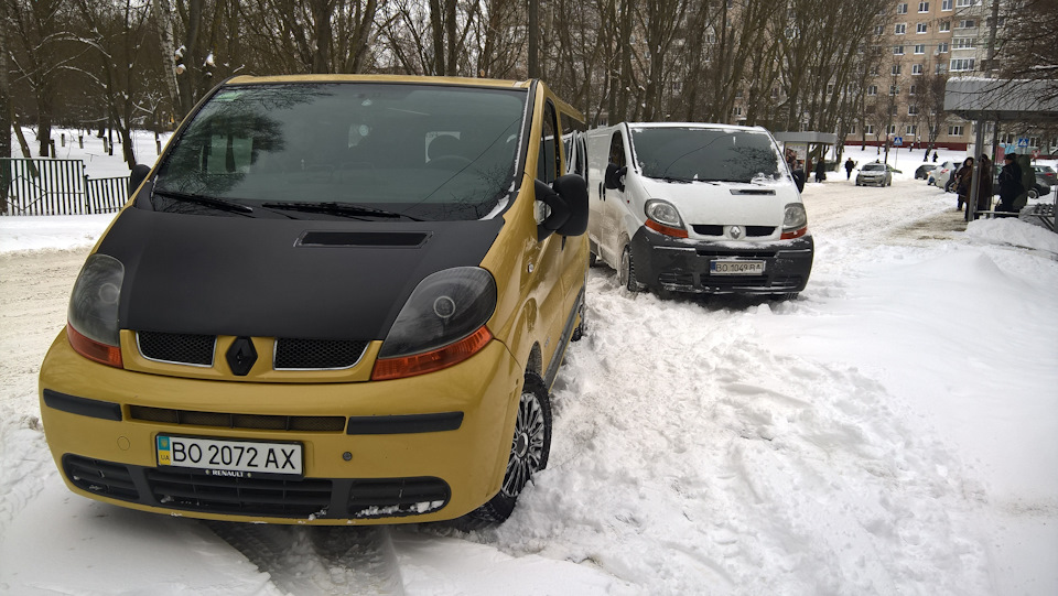 після встановлення і фарбування поргів і спойлера. + камера з переду 4